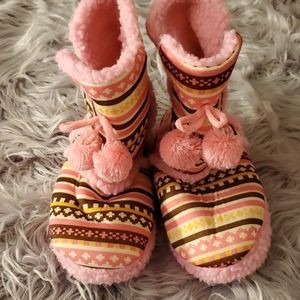 NWOT Y2K Pink Furry Slipper Boots